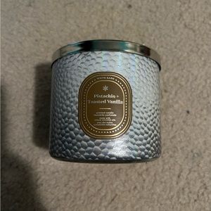 NEW Bath and Body Works Pistachio and Toasted Vanilla 3-Wick Candle